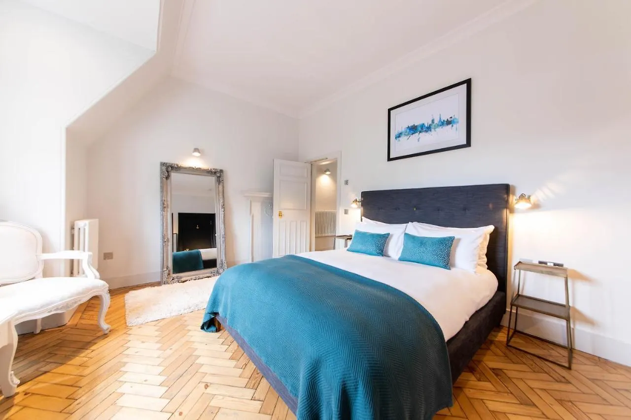 Linton Collection - 28 North Bridge Daire Edinburgh 0*,  Birleşik Krallık