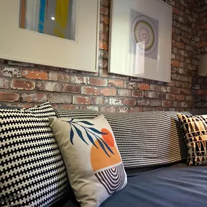 https://5-cennturian-square.yorkshirehotels.net